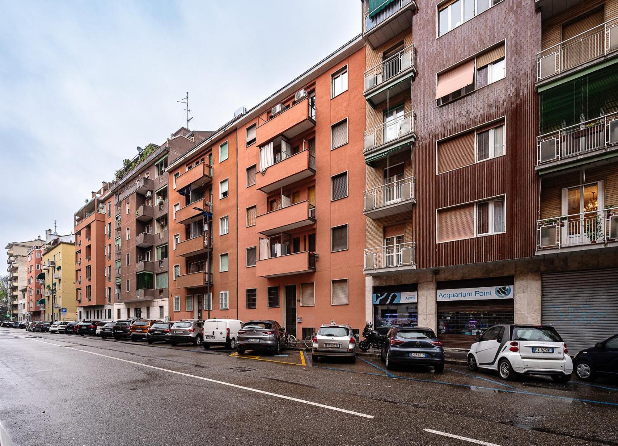 Sebino 17 - Monolocale Cool Apartment Milan Exterior photo